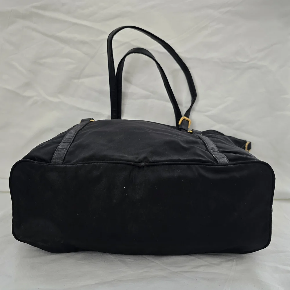 Prada Black Women's Tote Bag - Picture 5 of 11